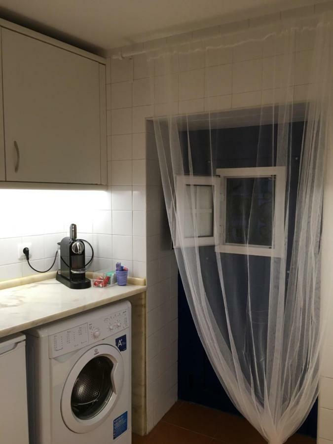 Apartamento Escadinhas De Sao Cristovao Lisboa Exterior foto
